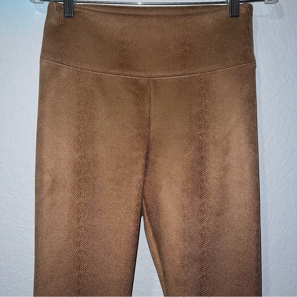 WHBM ultra suede snake runway leggings - Picture 5 of 10